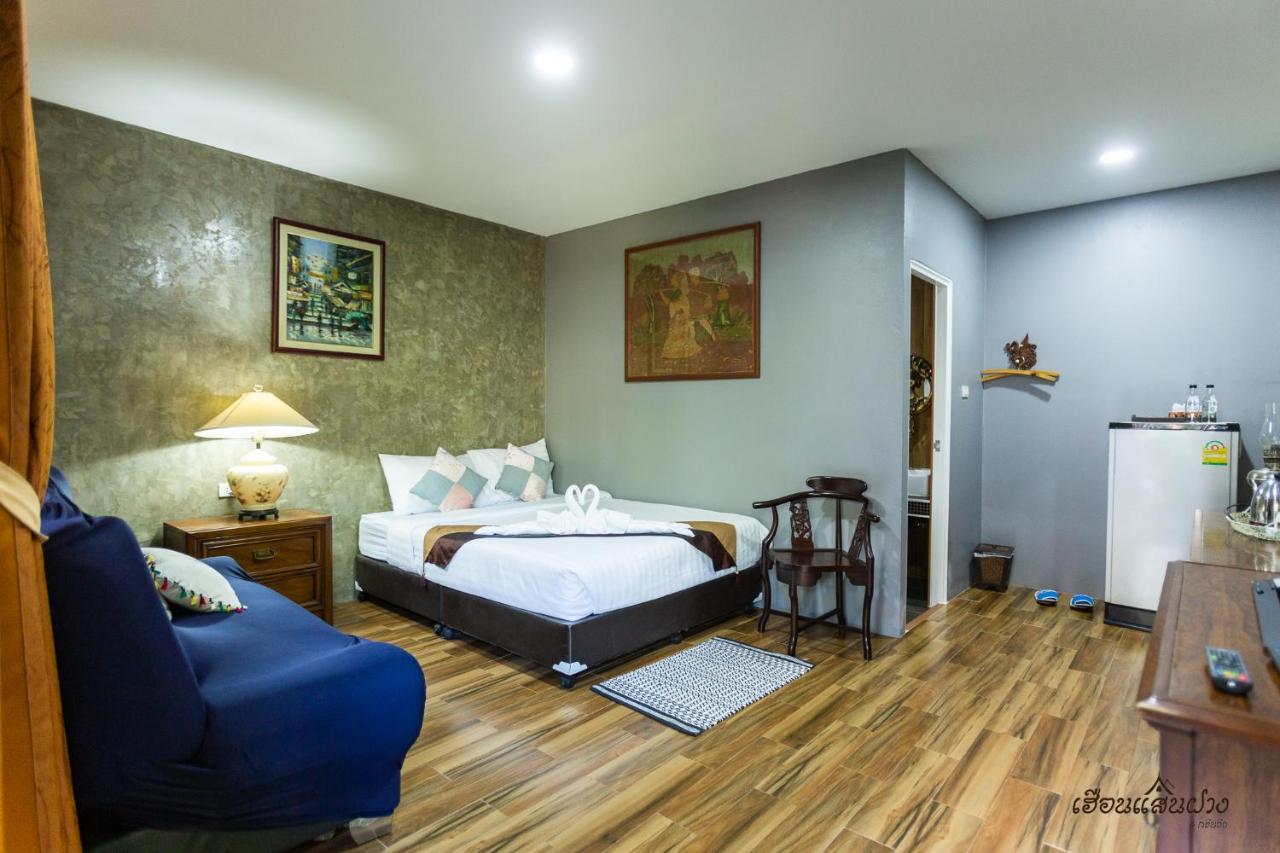Huen San Fang hotel โรงแรมเฮือนแสนฝาง ภายนอก รูปภาพ
